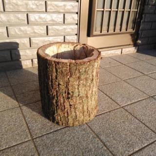 ログプランター（丸太のプランター）！軽量丸太椅子にも。茨城県潮来市。