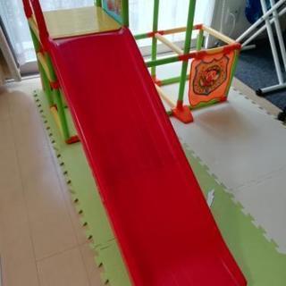 しまじろう　すべり台　ジャングルジム