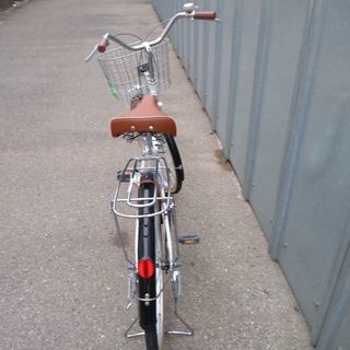 ３日前に購入したアサヒサイクルのLEDオートライト付新品同様の自転車