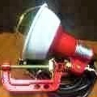 投光器