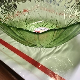 【新品、未使用品】強化ガラス器差し上げます。