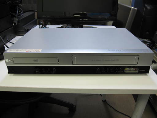 ＤＶＤプレイヤー/ビデオカセットレコーダー　ＤＶＣＲ-Ｂ300　リモコン無し