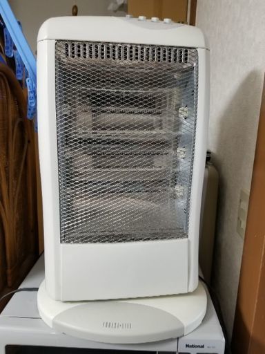 株式会社フィフティのカーボンヒーター
