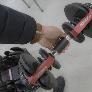 2.5kg～24kg　可変式 アジャスタブルダンベル と キャスターの画像