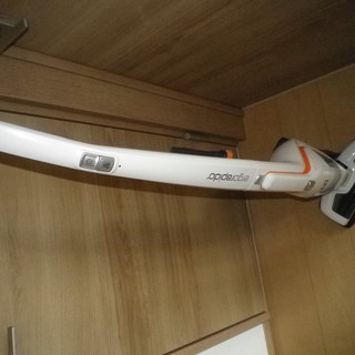 Electrolux エルゴラピード２ｉｎ１ コードレスクリーナ...