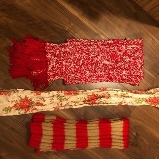 花柄ストールとマフラー 美品 3本セットの画像