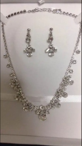 【値段交渉可能】ラブティアラ！！人気商品！