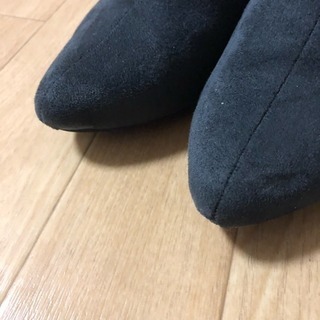 attagirl Vカットブーティーの画像