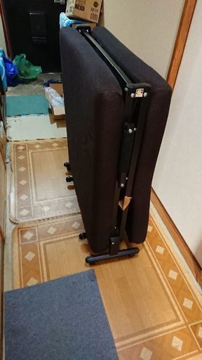 折りたたみ式リクライニングベッド