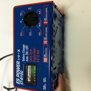 バッテリー充電器　６Vバッテリー充電可