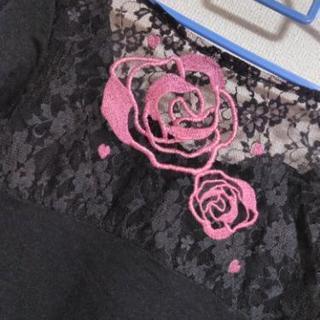 №166 MARS薔薇刺繍トップス