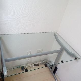 ガラス製机の画像
