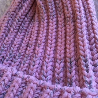 新品❣️ラメ入りニット帽(ボンボン取り替え可能)の画像