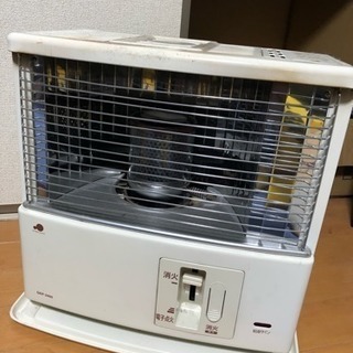 昔ながらのストーブポリタンク付き