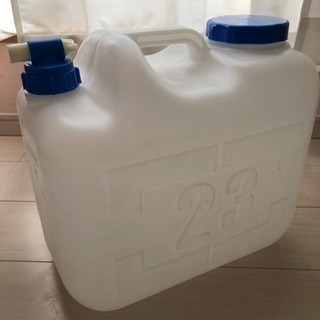 水 ポリタンク