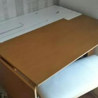 テーブル