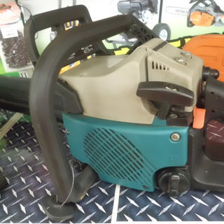マキタ　エンジンチェーンソー　MDE400【引取限定　戸畑店】