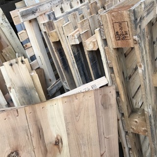 木パレット、大きさ色々（薪木・物流・DIY・木材） 東京