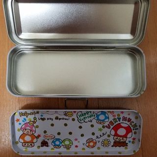 新学期に！【新品】缶ケース筆箱　3段の画像
