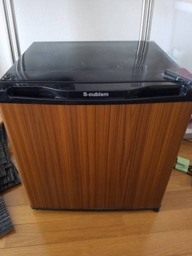 【中古美品】1ドア冷蔵庫 46L WR-1046SL