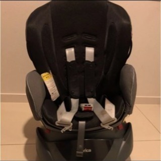 Aprica チャイルドシート Fladea Deaturnの画像