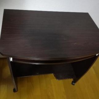 テーブル(キャスター付き)さしあげます！の画像