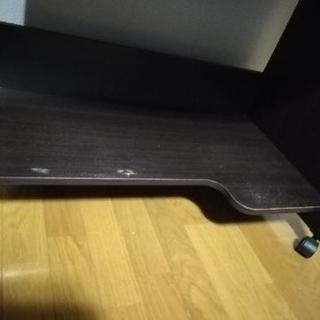 テーブル(キャスター付き)さしあげます！の画像