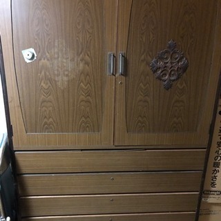 古タンス差し上げます