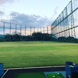 ゴルフ練習仲間募集中