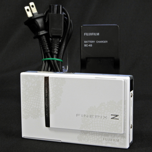 FUJIFILM デジタルカメラ FinePix Z250 ホワイト  Used