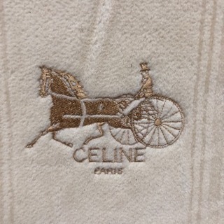 新品セリーヌ、ボアシーツの画像