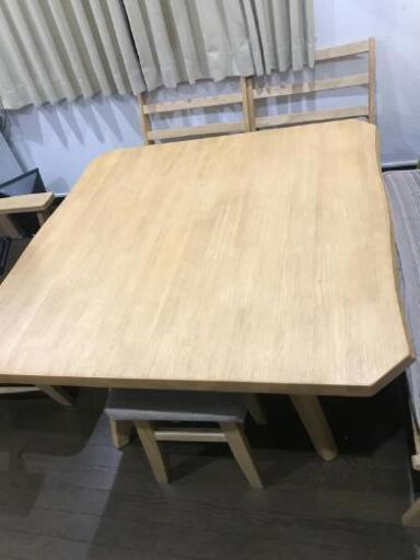 【取引中】テーブル、3/24までの期間限定でお売りします！