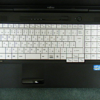 💗良品/15.6型液晶パネル/高性能🆙i5/光速☆彡新品✨SSD128GB保証付き/MS Office 2016📒✎/快適♬メモリ4GB/DVDSマルチ💿/すぐ使えるWindows10 メディア作成ツール付💿/すぐ繋がるWi-Fi📶/10キー付きKB/FUJITSU LIFEBOOK の画像