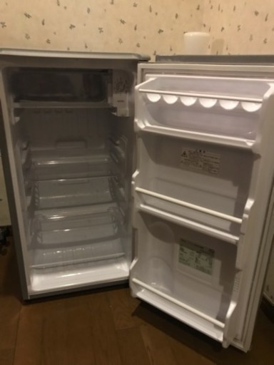 2014年式 ノンフロン直冷式冷蔵庫 AQUA 75L