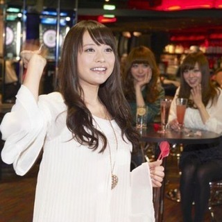 よる18時頃暇な人いますか？