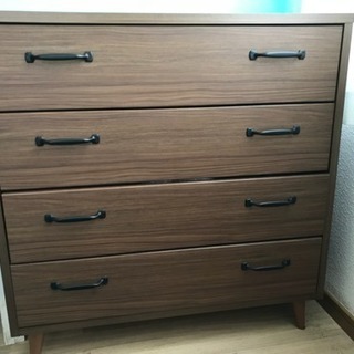 値下げ！中古★塩系インテリア★オシャレな木製タンス★四段★収納家具★