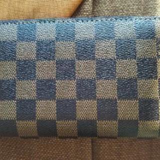 ダミエ柄　長財布 ルイ・ヴィトン(LOUIS VUITTON) ダミエ・グラフィット(Damier