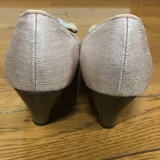 レディースパンプスの画像