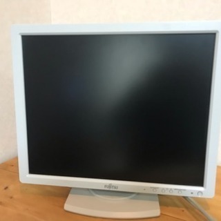 Fujitsu カラー液晶ディスプレイ-17
