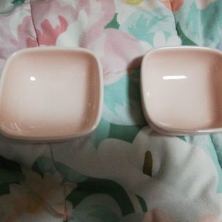 無印良品　陶器の小物入れ(深)　薄いピンク
