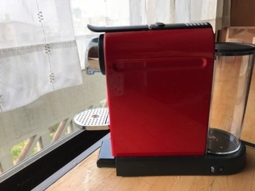 ★値下げ★ ネスプレッソ マシン C110（レッド）