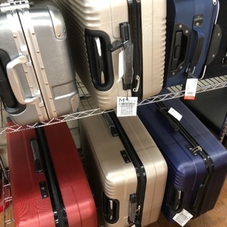 スーツケース入りました。お安いのは1.980円（税抜き）からご用意あります！の画像