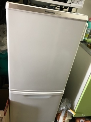 冷蔵庫さしあげます