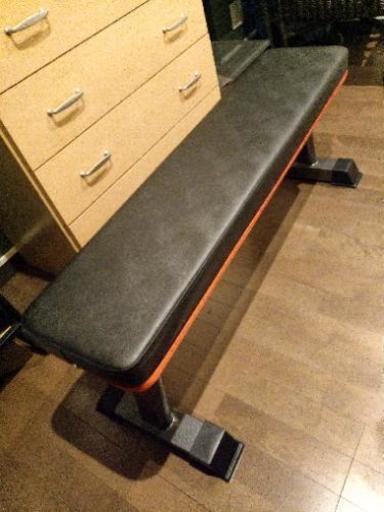 ジム、腹筋器具
