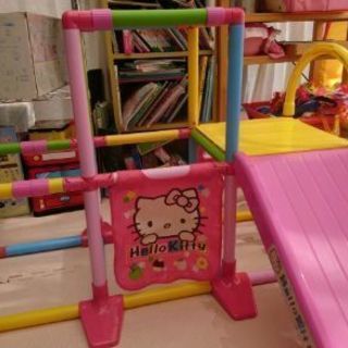 ハローキティのかんたんおりたたみジム