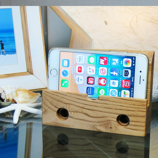 ★木製iPhoneスタンド☆ハンドクラフト☆の画像