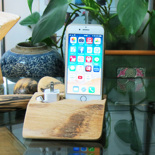 ☆木製iPhone スタンド（ケースなしから1mm厚までのケース...