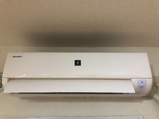 【値下げ】美品の14畳用のSHARPのエアコンを売ります。