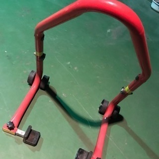 レーシングスタンド 赤