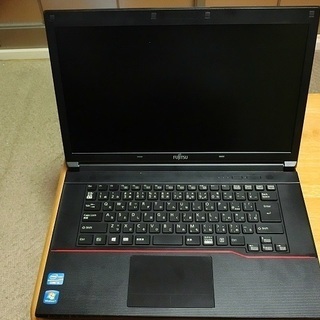 売ります　中古ノートパソコン富士通LIFEBOOK　A573/G